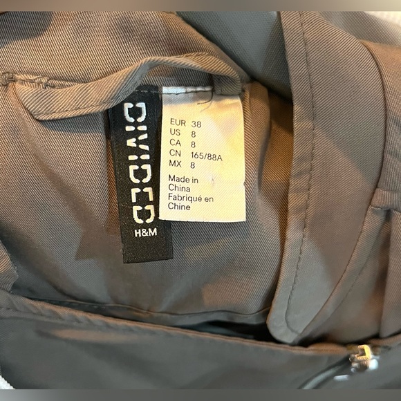 Divided H & M Europe Olive Green Jacket with Belt Size 8 - Picture 2 of 3